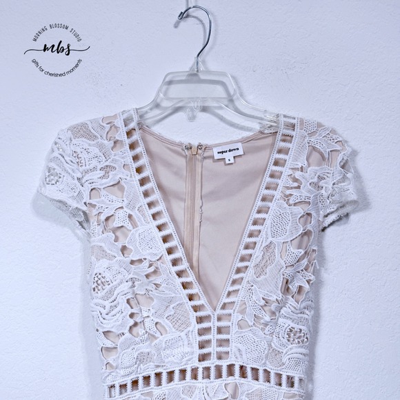 Superdown Simone Deep V-Neck Lace Romper White Floral Cap Sleeve Women S - Picture 8 of 11